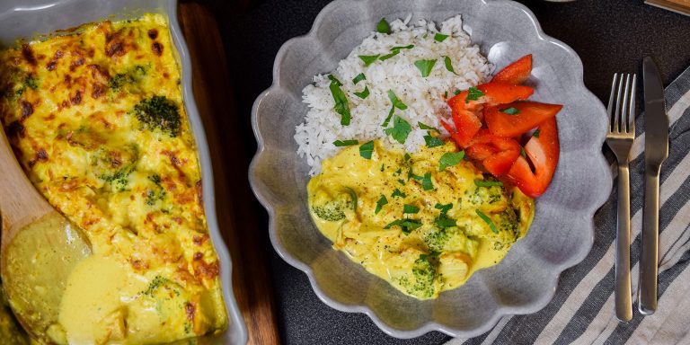 Kyckling och broccoligratäng med curry